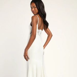 NWT Lulu’s Adoring Promise Lace Satin Mermaid Dress size XS